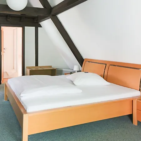 Doernersches Haus 3*