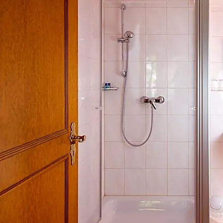 Doernersches Haus 3*