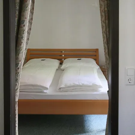 Doernersches Haus 3* Βάλντορφ