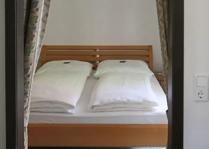 Doernersches Haus Szálloda 3*