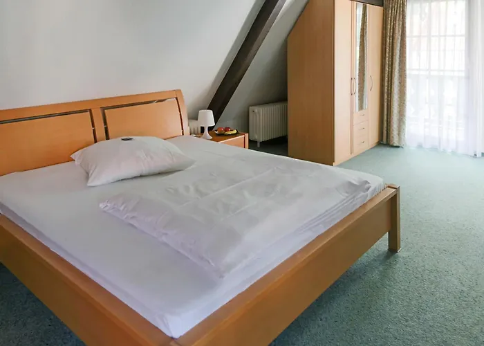 Doernersches Haus 3*